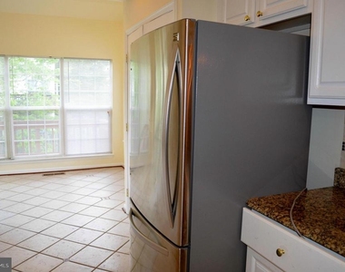 6863 Drifton Court - Photo Thumbnail 8