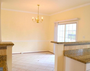 6863 Drifton Court - Photo Thumbnail 4