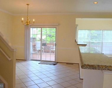 6863 Drifton Court - Photo Thumbnail 14
