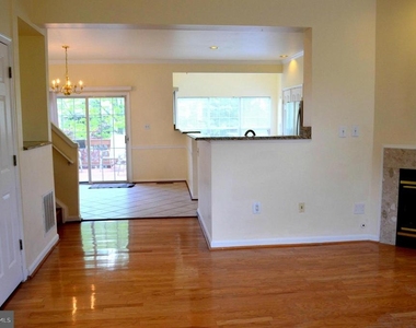 6863 Drifton Court - Photo Thumbnail 16