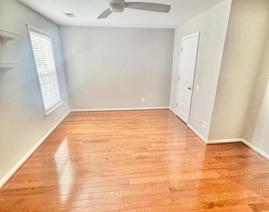 5346 Sammie Kay Lane - Photo Thumbnail 8