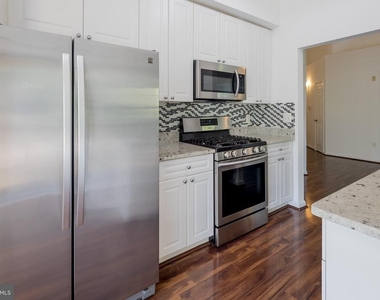 5958 Founders Hill Drive - Photo Thumbnail 10