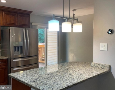 6223 Rathlin Drive - Photo Thumbnail 5