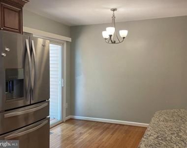 6223 Rathlin Drive - Photo Thumbnail 10