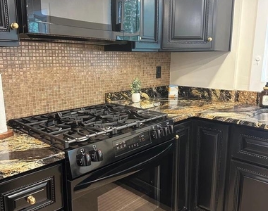2289 Dosinia Court - Photo Thumbnail 9