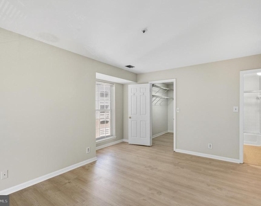 240 S Reynolds Street - Photo Thumbnail 10
