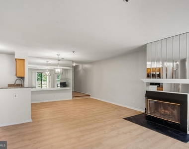 240 S Reynolds Street - Photo Thumbnail 19