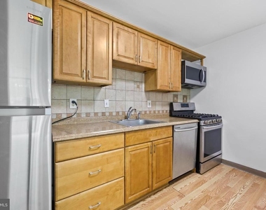 503 N Armistead Street - Photo Thumbnail 12