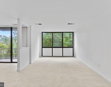 503 N Armistead Street - Photo Thumbnail 4