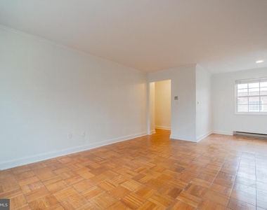 1718 W Abingdon Drive - Photo Thumbnail 19