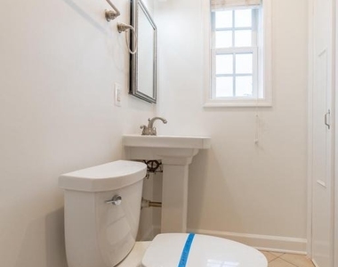 1718 W Abingdon Drive - Photo Thumbnail 26