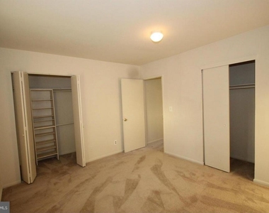 2832 Wakefield Street S - Photo Thumbnail 17