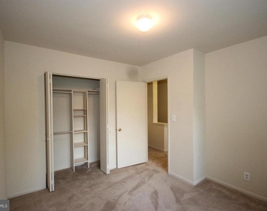 2832 Wakefield Street S - Photo Thumbnail 14
