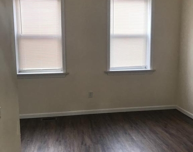 737 Spruce Street - Photo Thumbnail 3