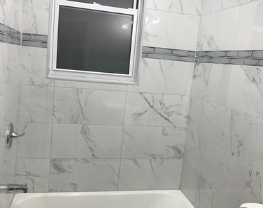 737 Spruce Street - Photo Thumbnail 5