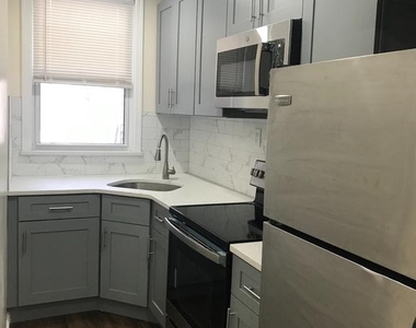 737 Spruce Street - Photo Thumbnail 2