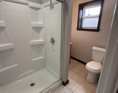 3533 Frankford Avenue - Photo Thumbnail 5