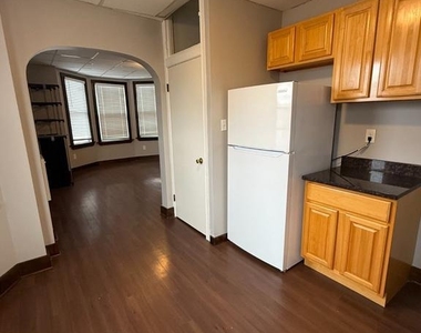 3533 Frankford Avenue - Photo Thumbnail 4
