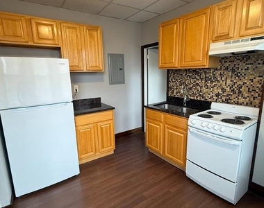 3533 Frankford Avenue - Photo Thumbnail 8