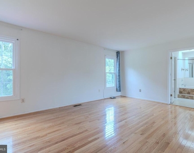 3929 Sunflower Circle - Photo Thumbnail 14