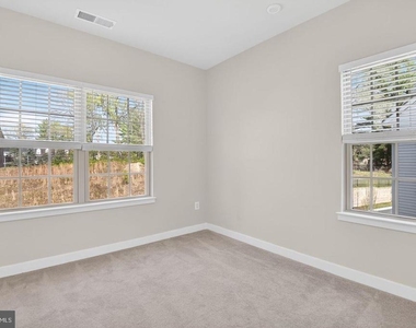 19753 Green Village Drive - Photo Thumbnail 20