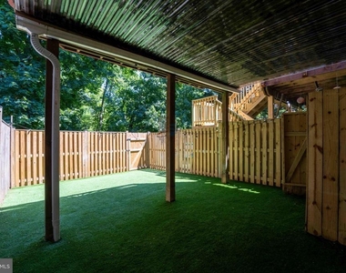 18246 Fox Chase Circle - Photo Thumbnail 26