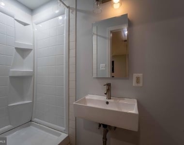 18246 Fox Chase Circle - Photo Thumbnail 21