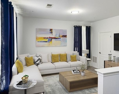 3556 Woodlake Drive - Photo Thumbnail 3