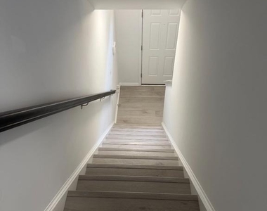 3556 Woodlake Drive - Photo Thumbnail 11
