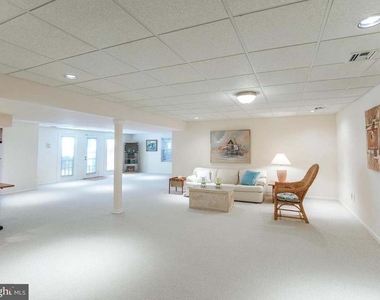 9720 Holloway Hill Court - Photo Thumbnail 17