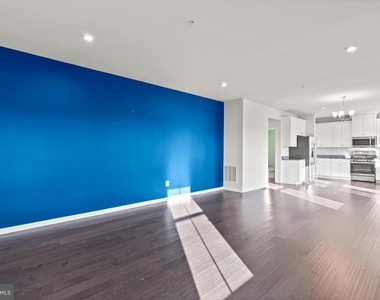 311 Sunrise Court - Photo Thumbnail 16