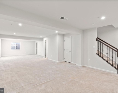 311 Sunrise Court - Photo Thumbnail 55