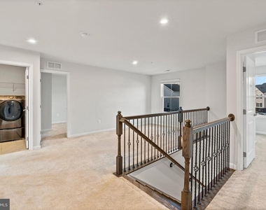 311 Sunrise Court - Photo Thumbnail 27