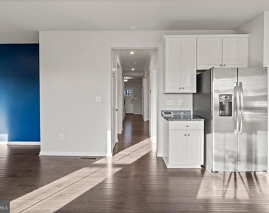 311 Sunrise Court - Photo Thumbnail 19