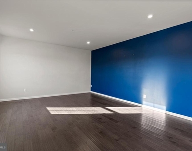 311 Sunrise Court - Photo Thumbnail 15