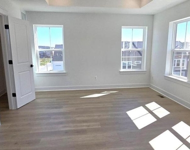 1726 Blacksmith Way - Photo Thumbnail 29