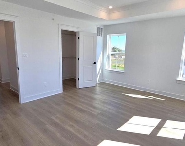 1726 Blacksmith Way - Photo Thumbnail 30