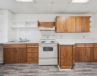 815 Maple Avenue N - Photo Thumbnail 18