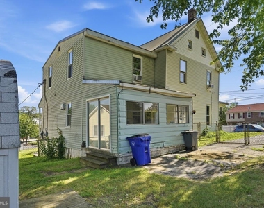 815 Maple Avenue N - Photo Thumbnail 38
