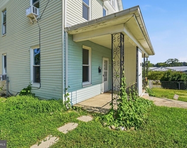 815 Maple Avenue N - Photo Thumbnail 46