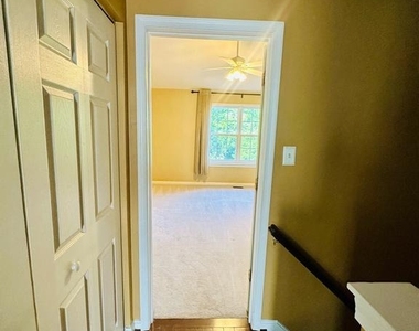 4719 Ashforth Way - Photo Thumbnail 14