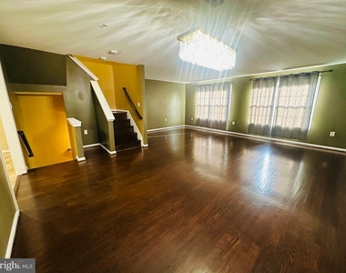 4719 Ashforth Way - Photo Thumbnail 8