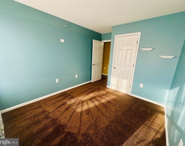 4719 Ashforth Way - Photo Thumbnail 24