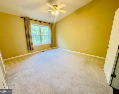 4719 Ashforth Way - Photo Thumbnail 16