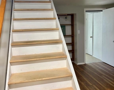 13 Mitnick Court - Photo Thumbnail 14