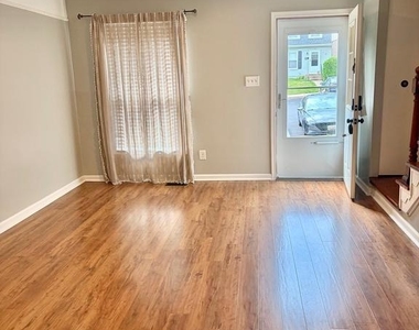 13 Mitnick Court - Photo Thumbnail 2