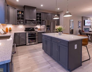 7709 Dignity Way - Photo Thumbnail 9