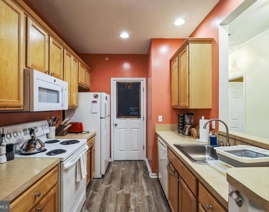 17054 N Brandt Street - Photo Thumbnail 11