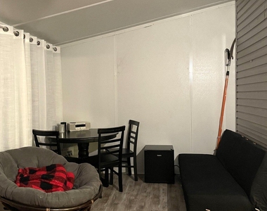 38319 Thistle Lane - Photo Thumbnail 7