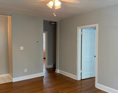 321 Adams Street Ne - Photo Thumbnail 22